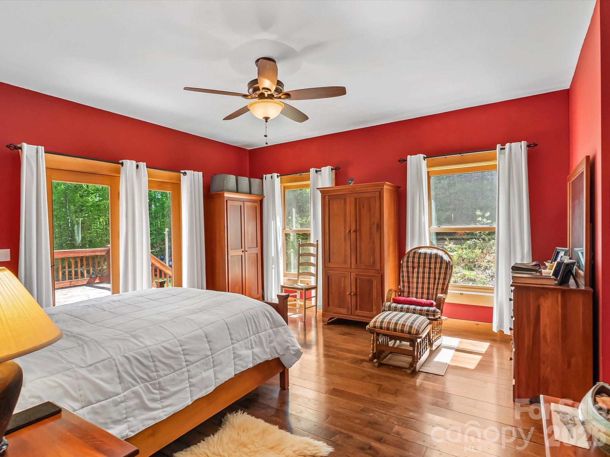 917 Otter Mountain Road — Topton