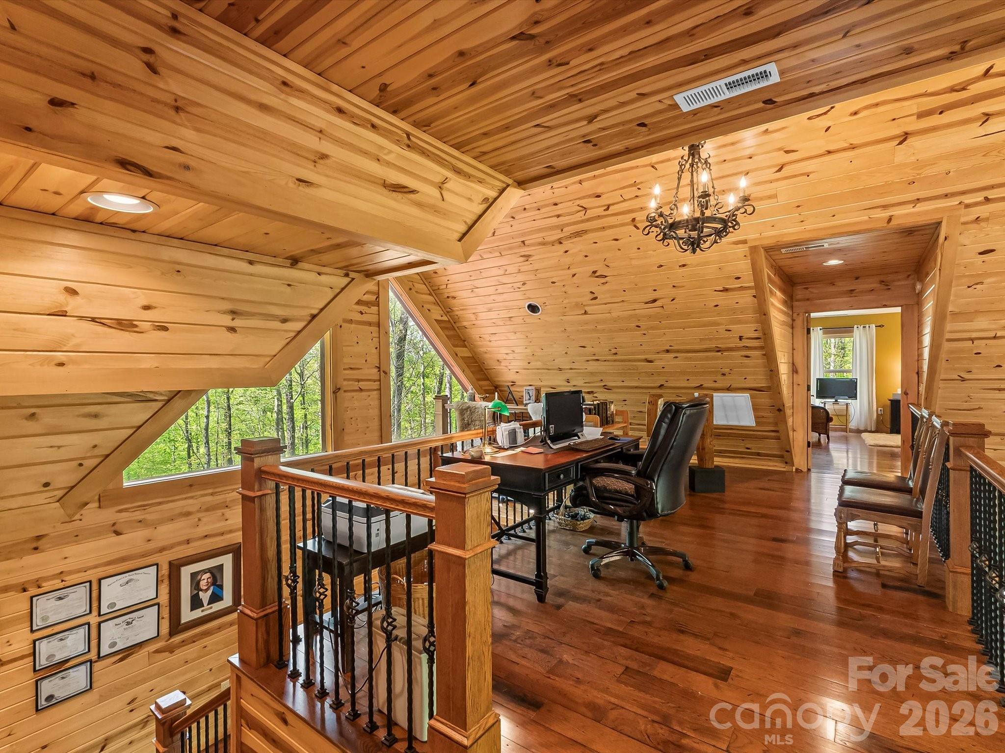 917 Otter Mountain Road — Topton