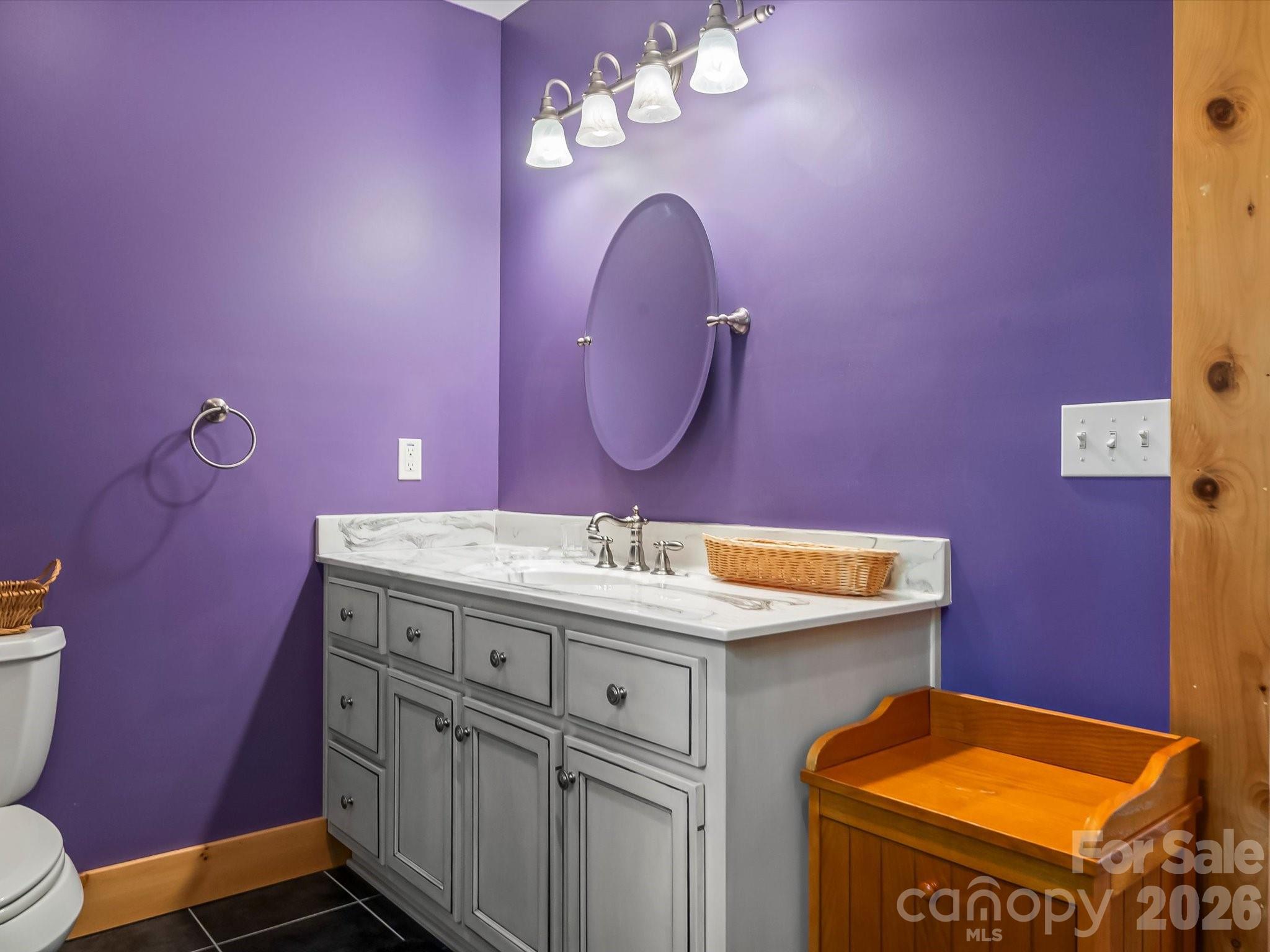 917 Otter Mountain Road — Topton