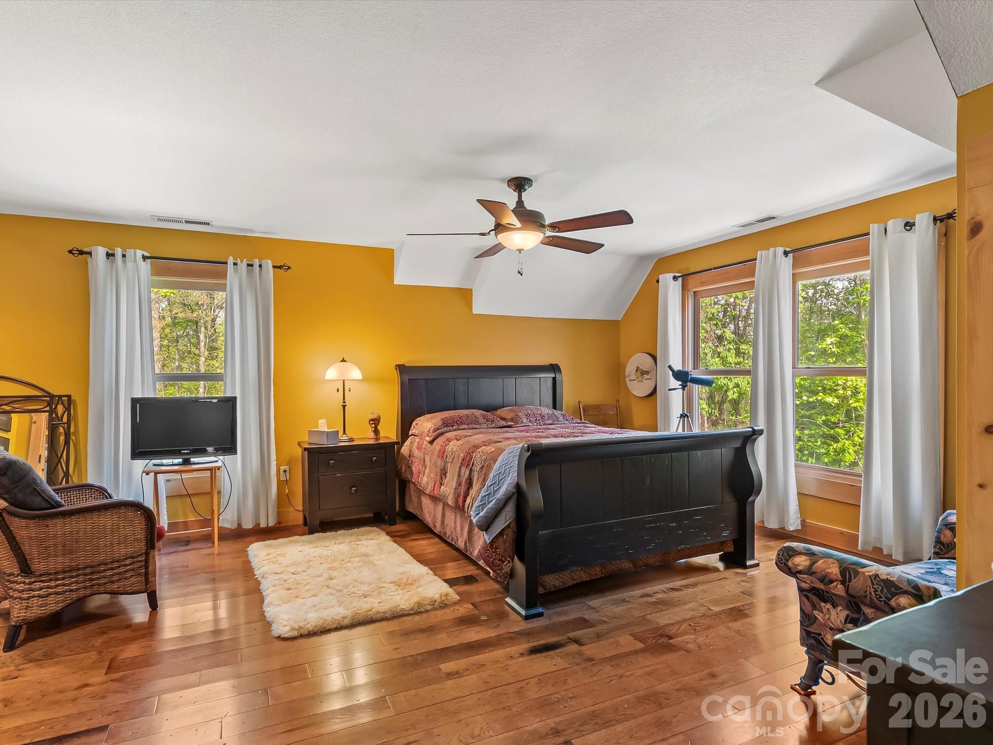 917 Otter Mountain Road — Topton
