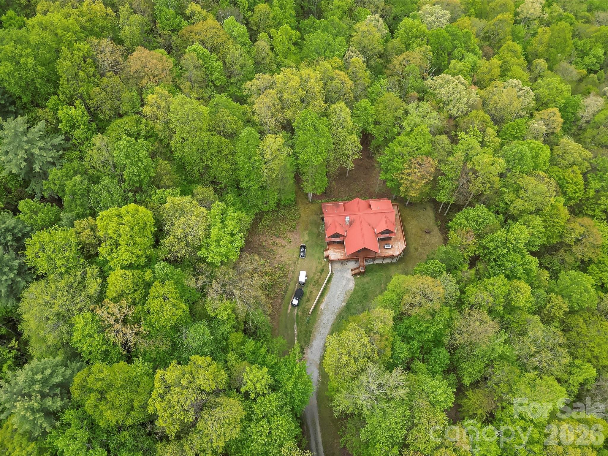 917 Otter Mountain Road — Topton