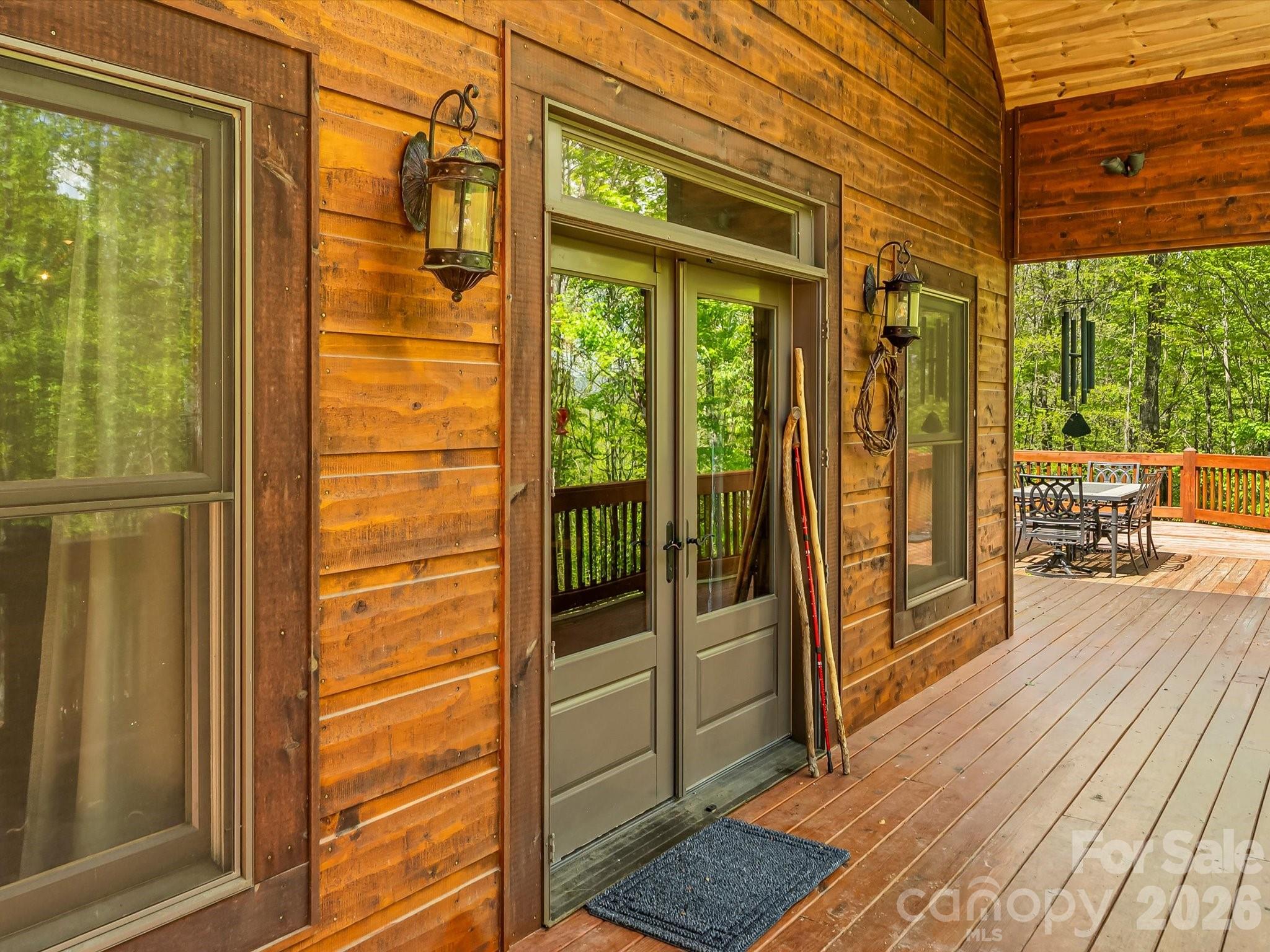 917 Otter Mountain Road — Topton