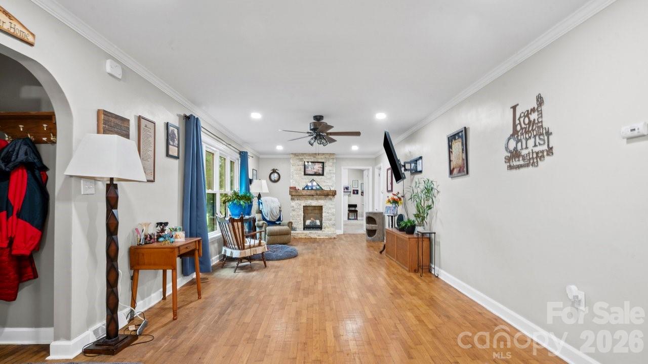 608 W 4th Avenue — Gastonia