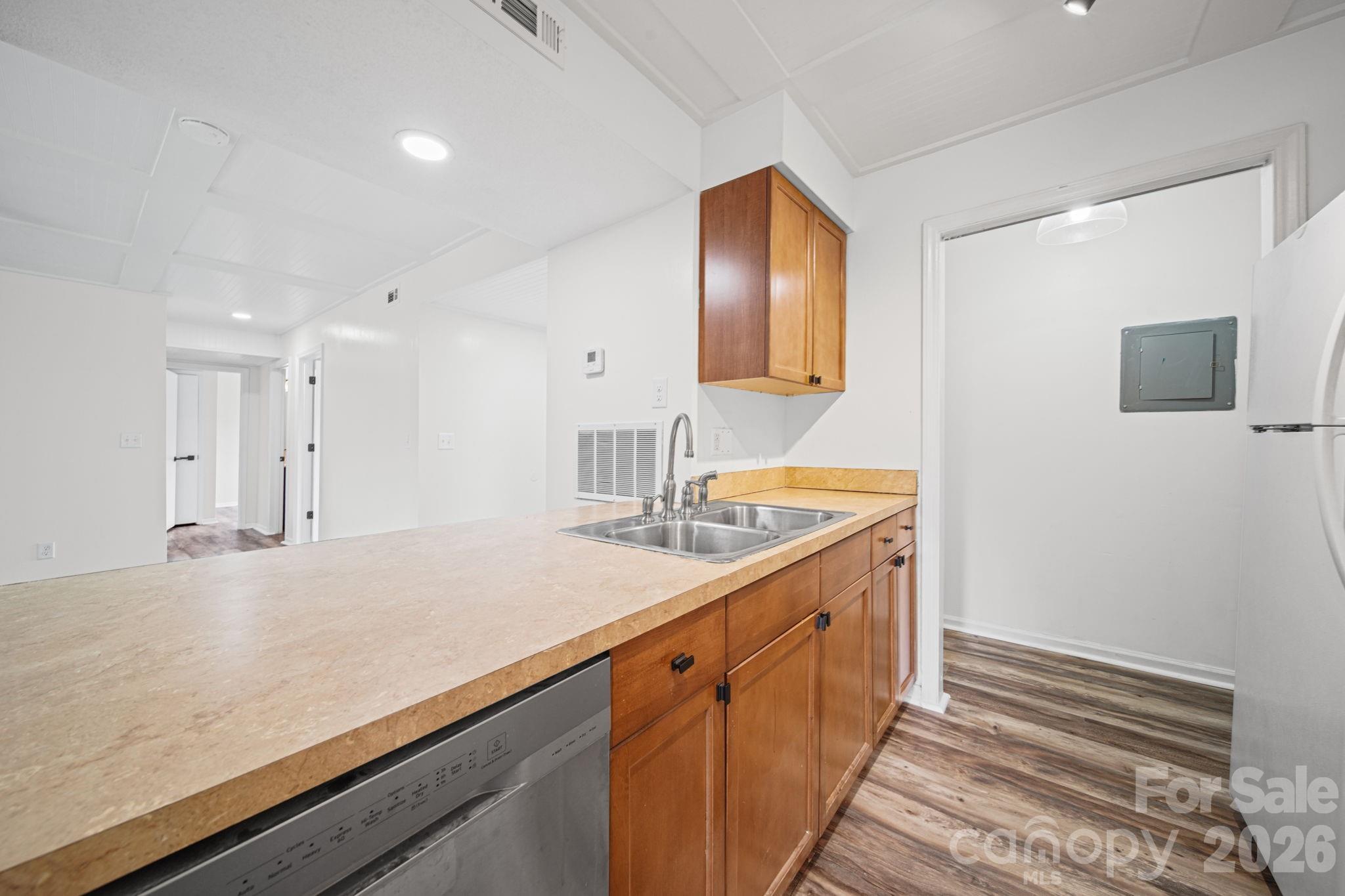 11023 Harrowfield Road — Charlotte