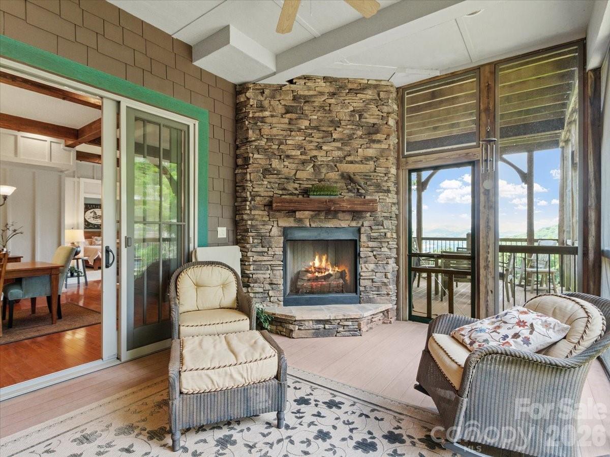 45 Creekside Way #I/202 — Burnsville