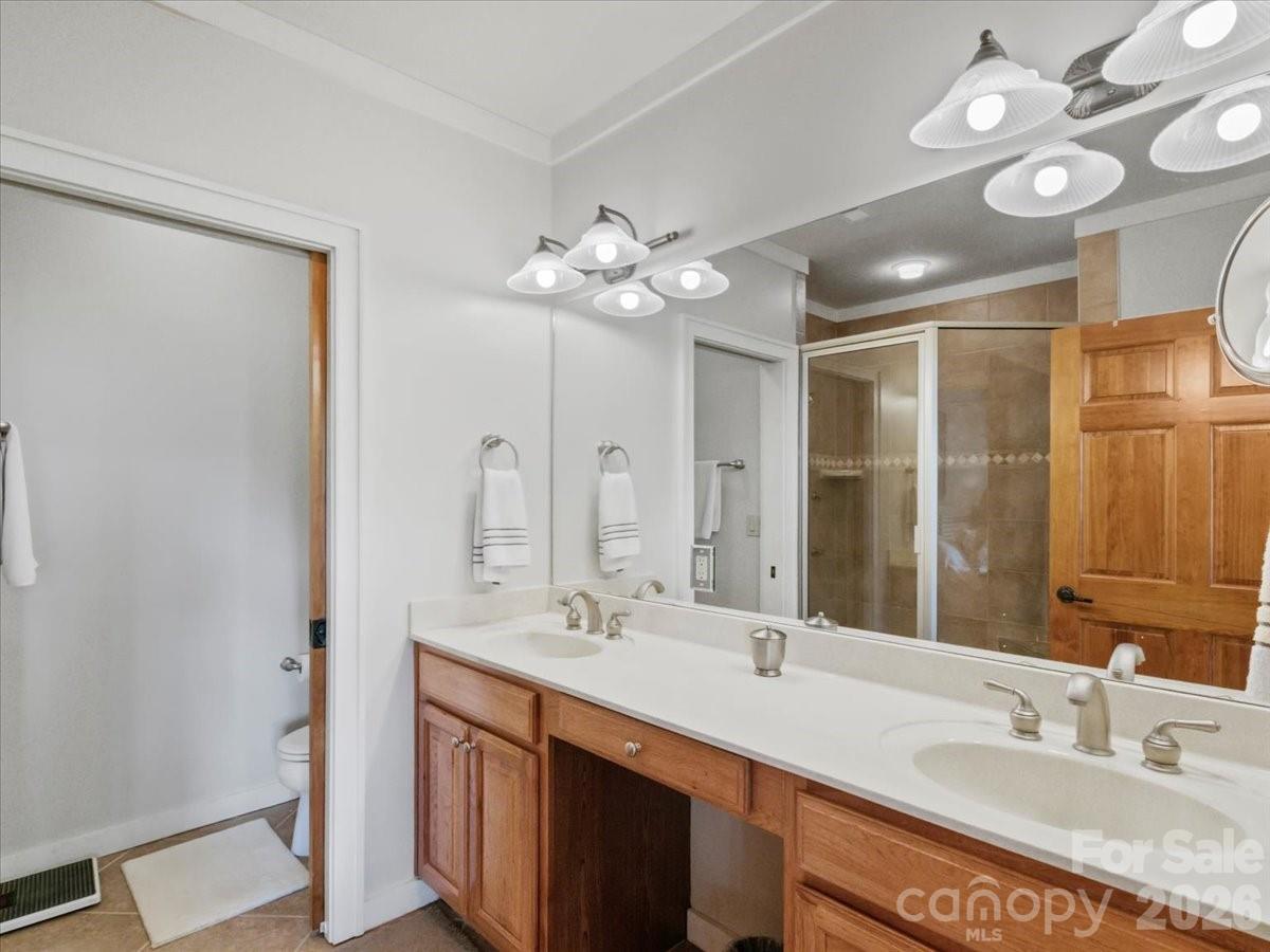 45 Creekside Way #I/202 — Burnsville