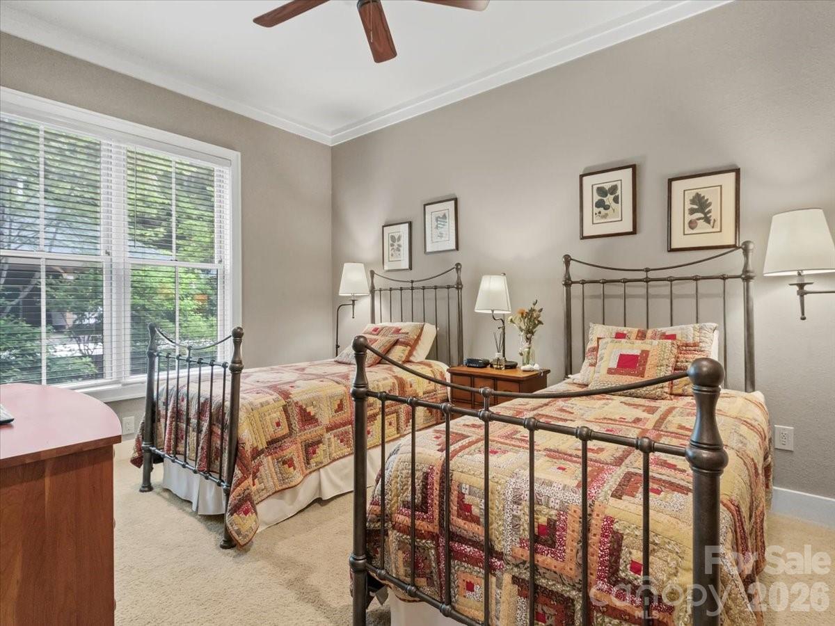 45 Creekside Way #I/202 — Burnsville