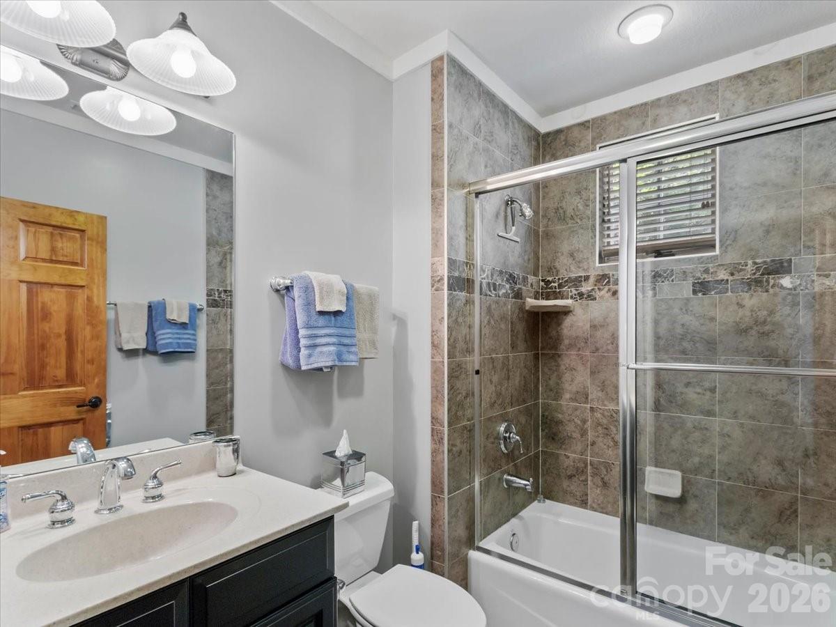 45 Creekside Way #I/202 — Burnsville