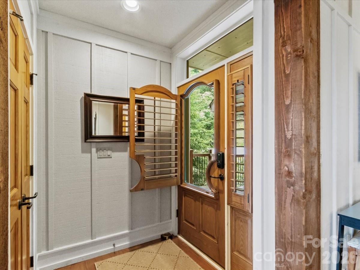 45 Creekside Way #I/202 — Burnsville