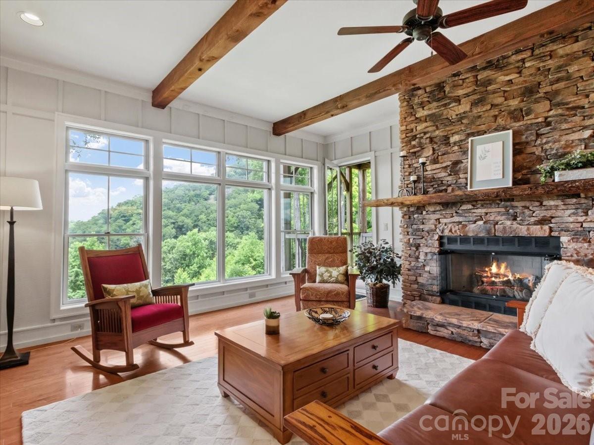 45 Creekside Way #I/202 — Burnsville