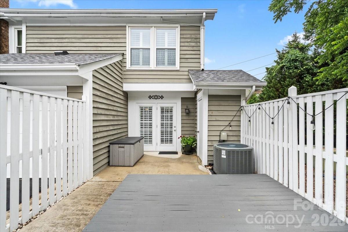 7227 Meeting Street — Charlotte