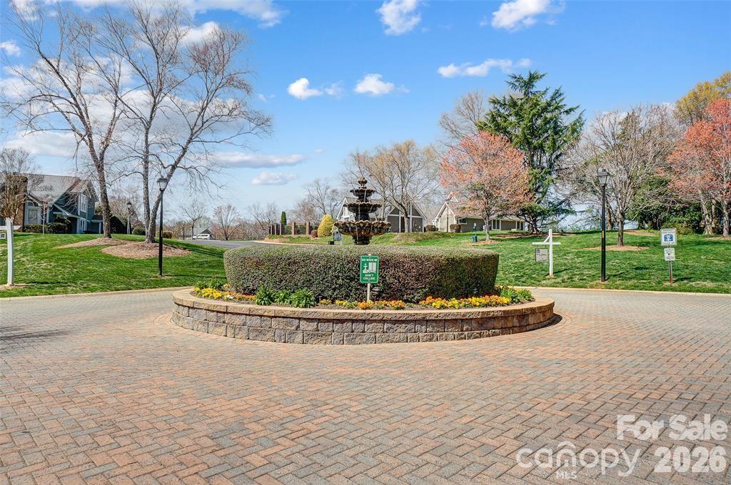 7227 Meeting Street — Charlotte