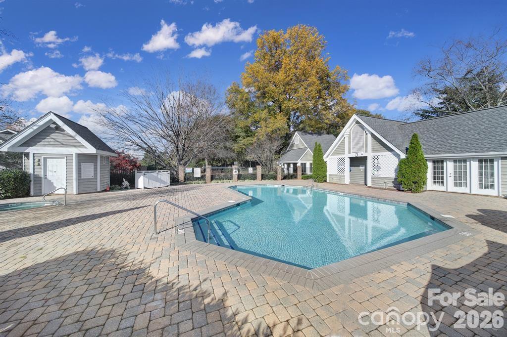 7227 Meeting Street — Charlotte