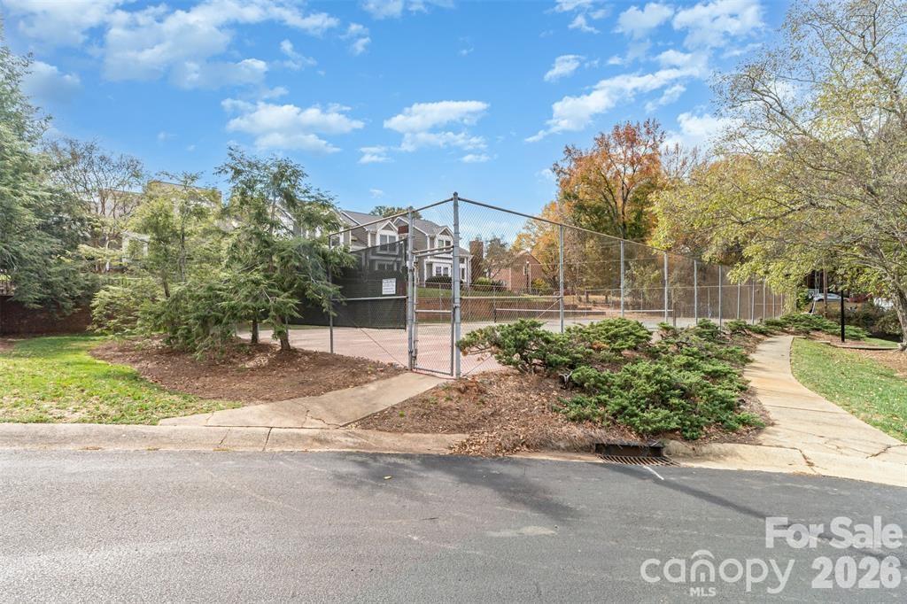 7227 Meeting Street — Charlotte