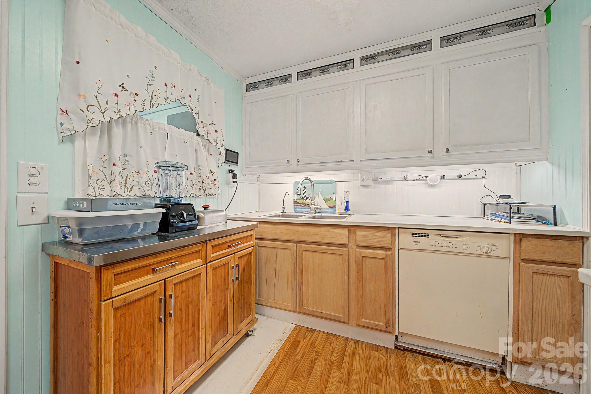 101 Charles Street — Cherryville