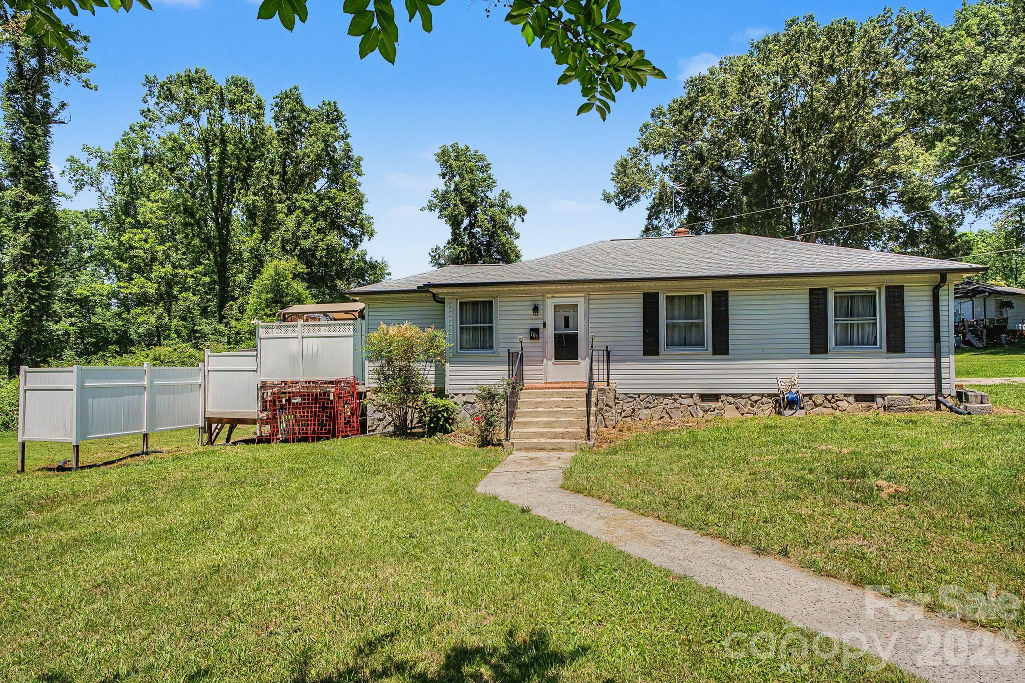 101 Charles Street — Cherryville