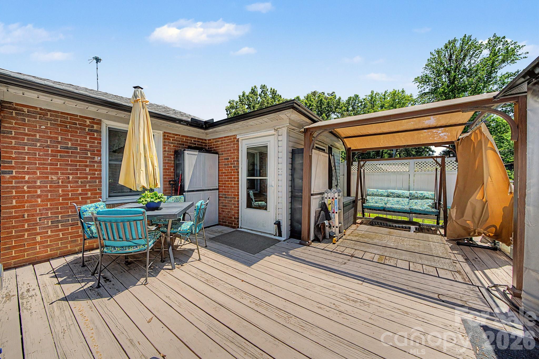 101 Charles Street — Cherryville