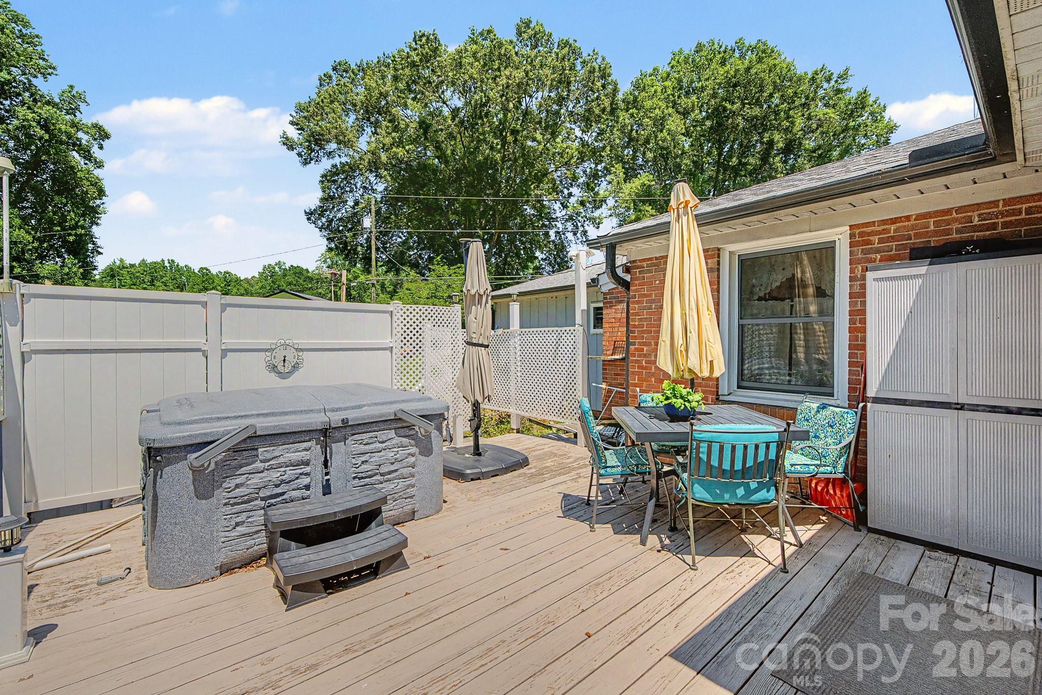 101 Charles Street — Cherryville