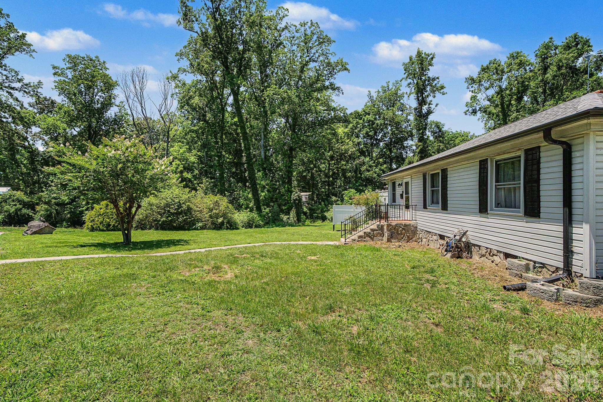 101 Charles Street — Cherryville