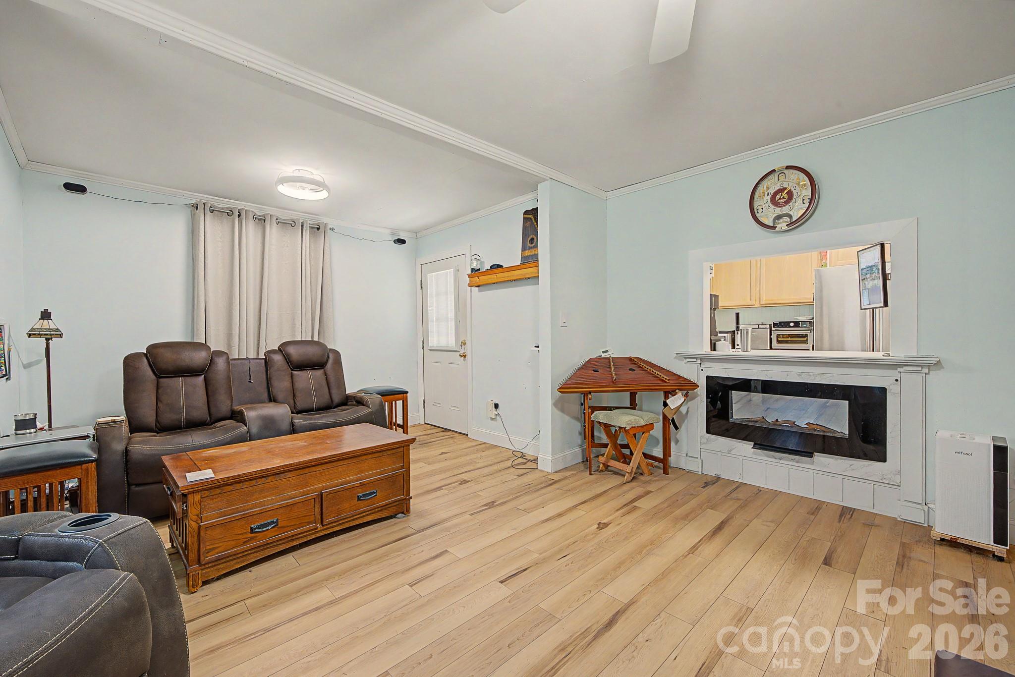 101 Charles Street — Cherryville
