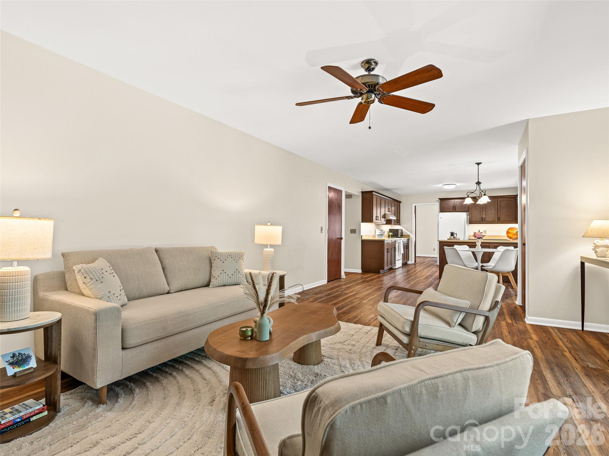 25 Blueberry Lane — Fairview