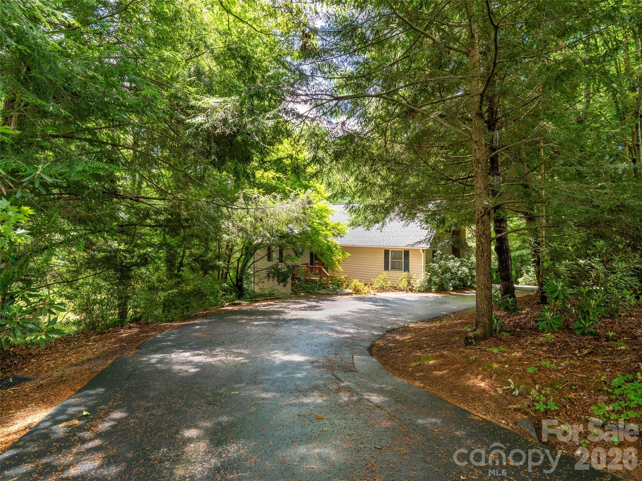 25 Blueberry Lane — Fairview