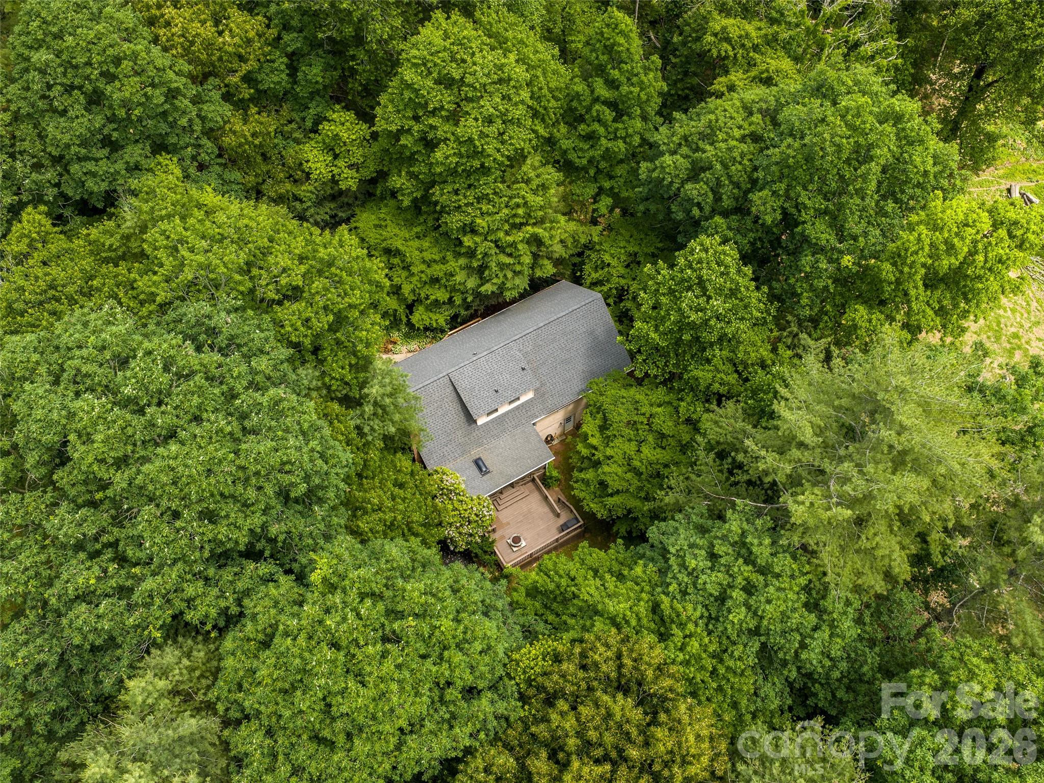 25 Blueberry Lane — Fairview