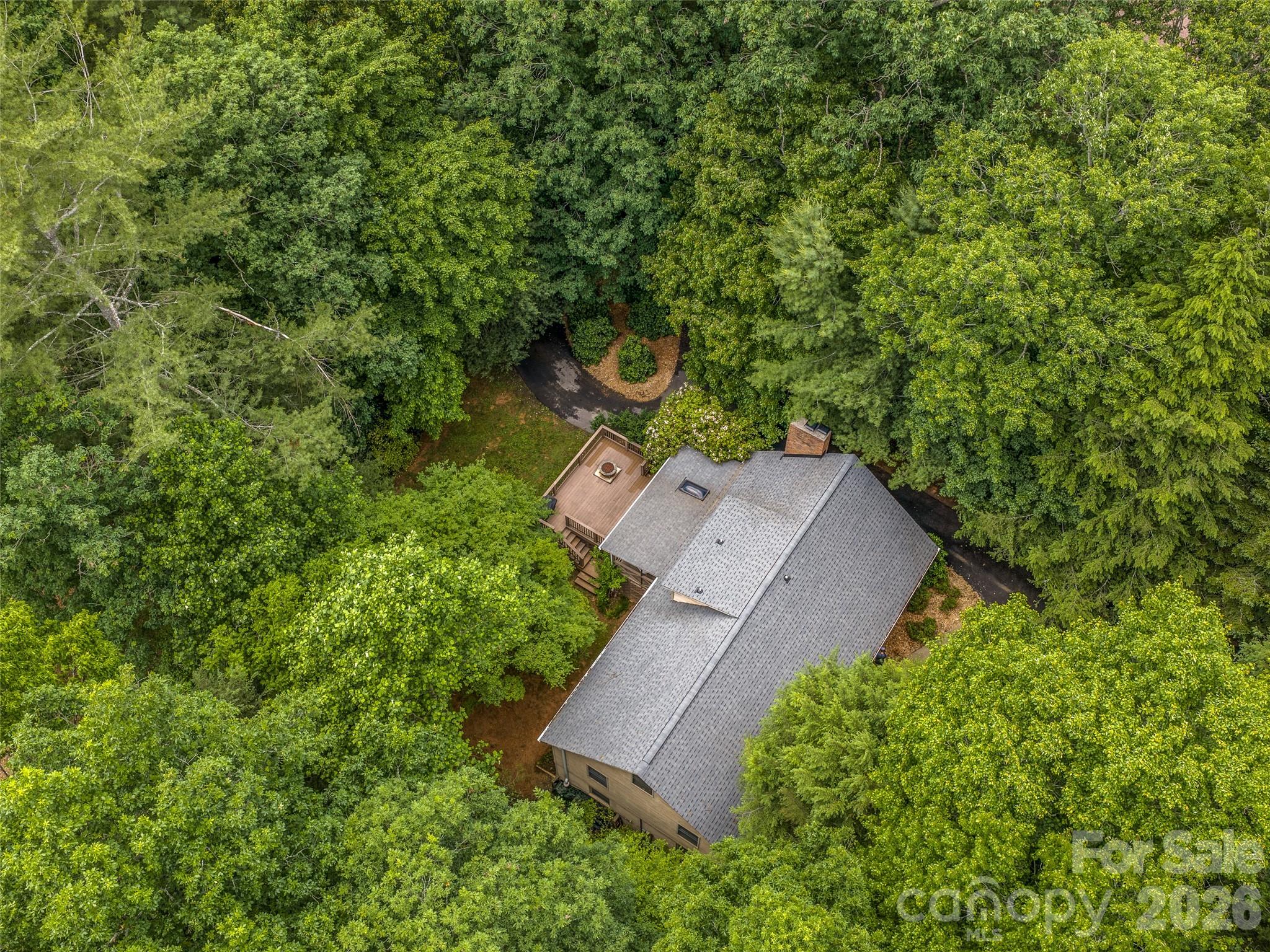 25 Blueberry Lane — Fairview