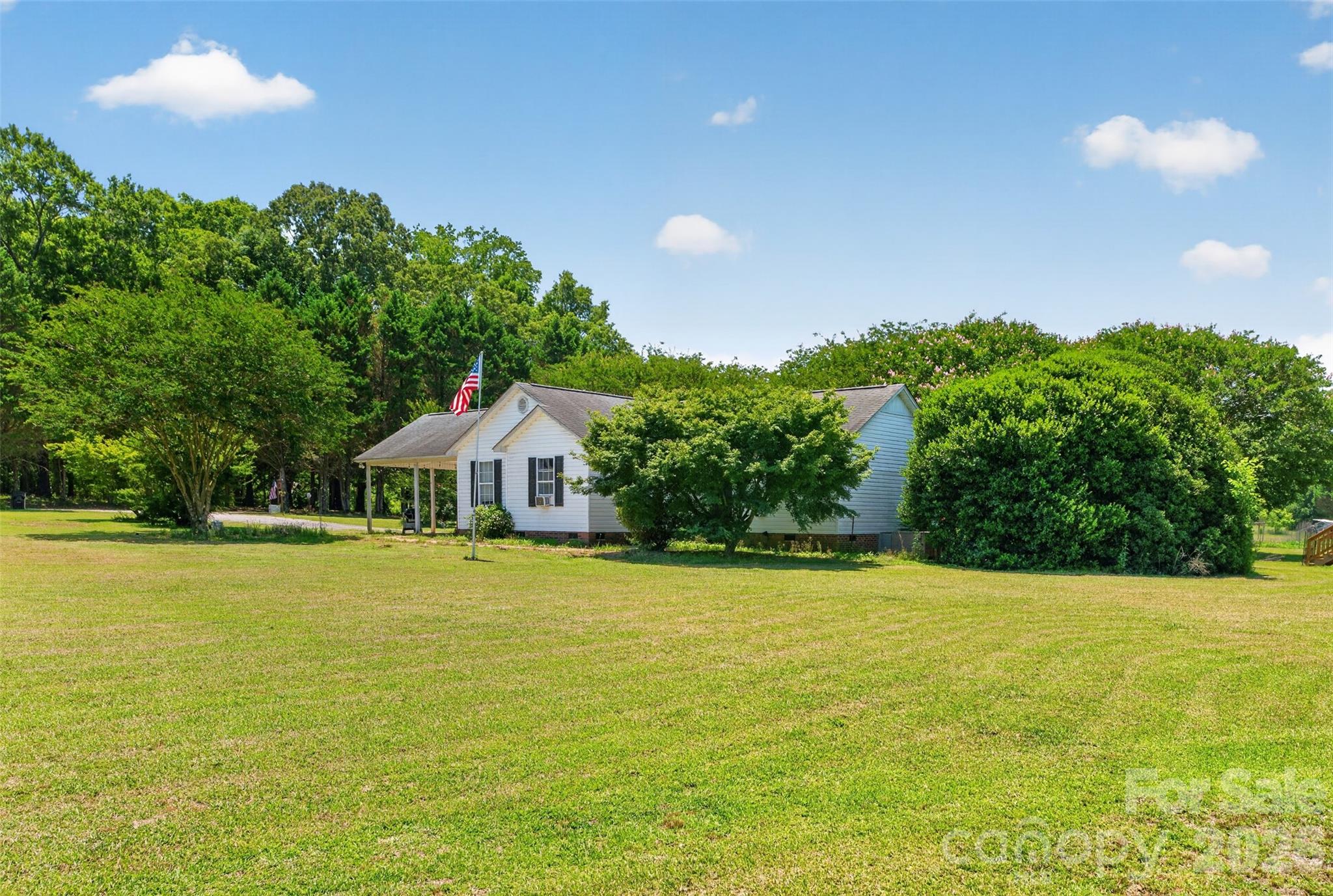 5614 Stack Road — Monroe