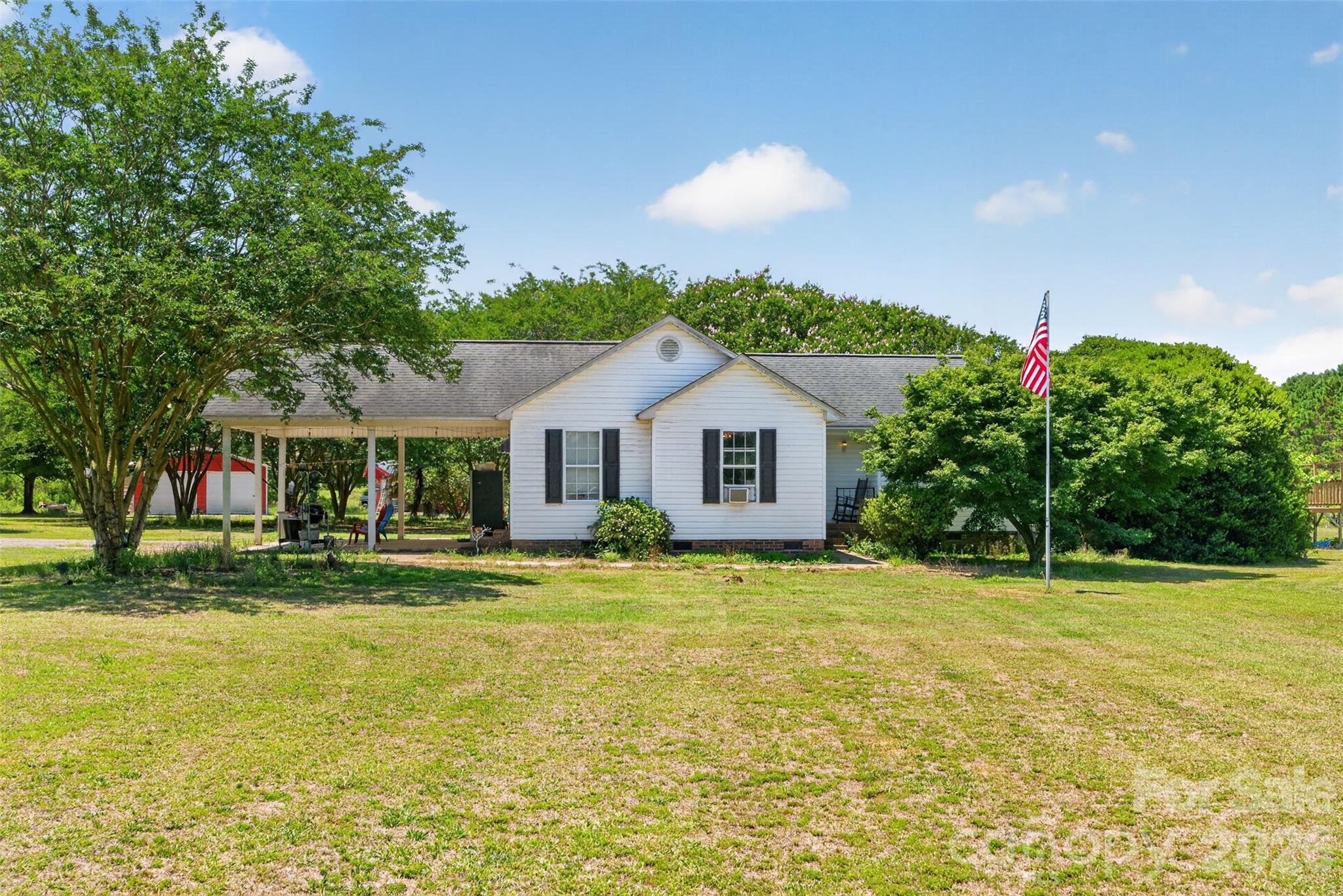 5614 Stack Road — Monroe