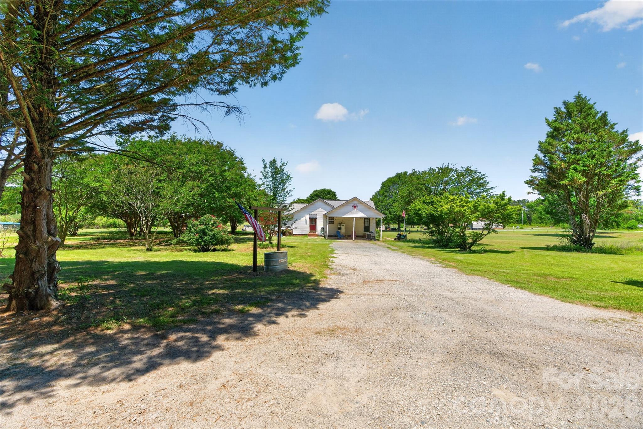 5614 Stack Road — Monroe