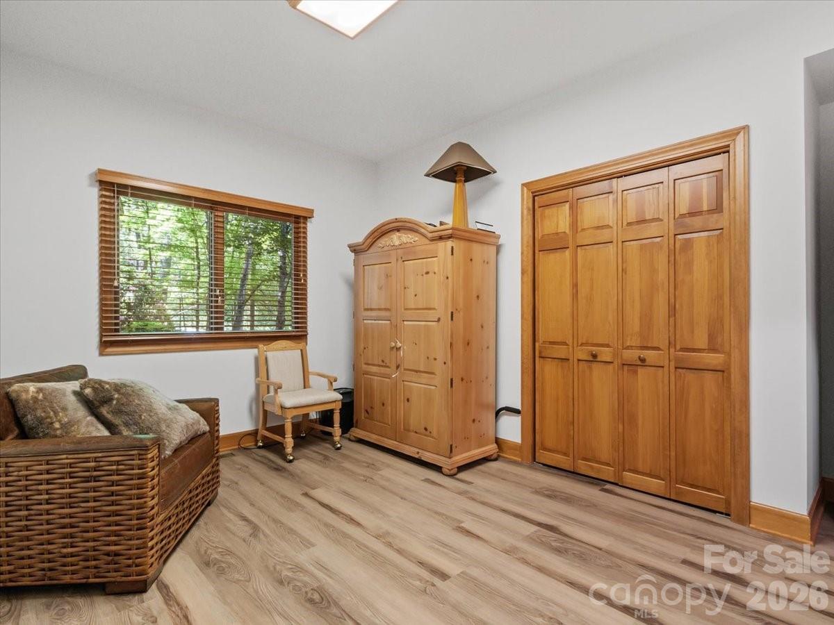 15 Ivy Point Lane — Burnsville