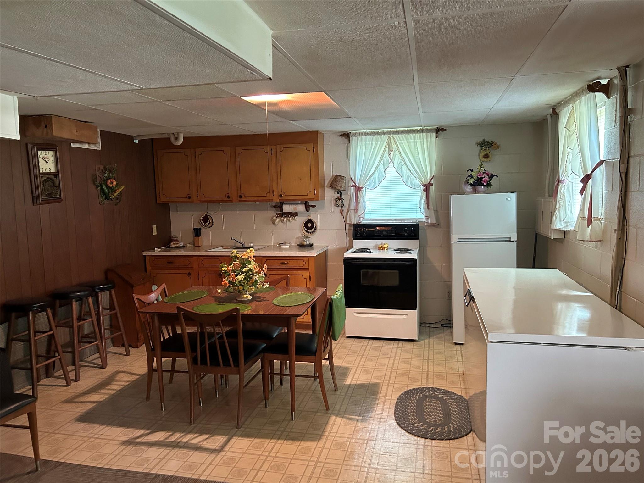336 Bridges Road — Blacksburg