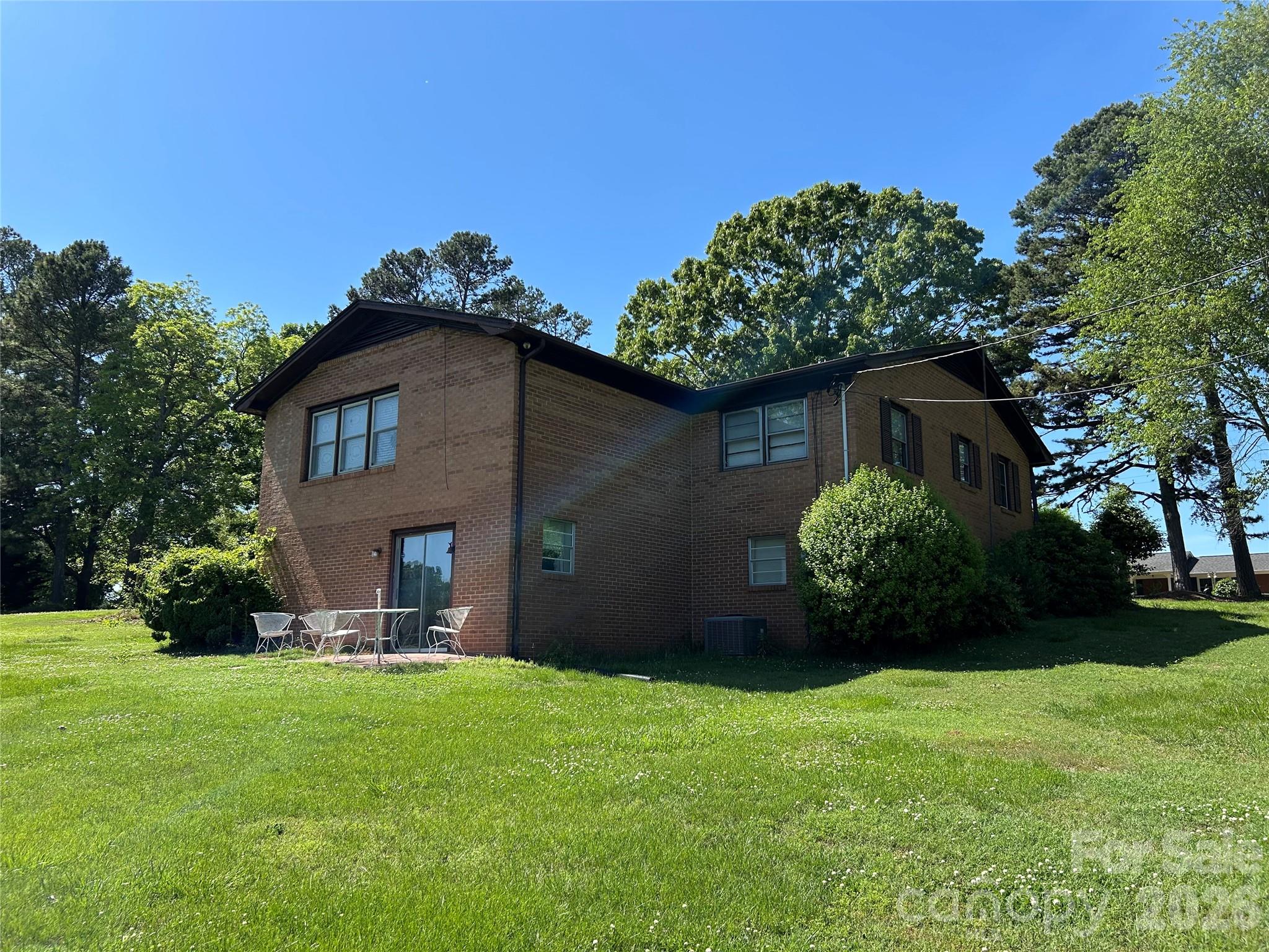 336 Bridges Road — Blacksburg