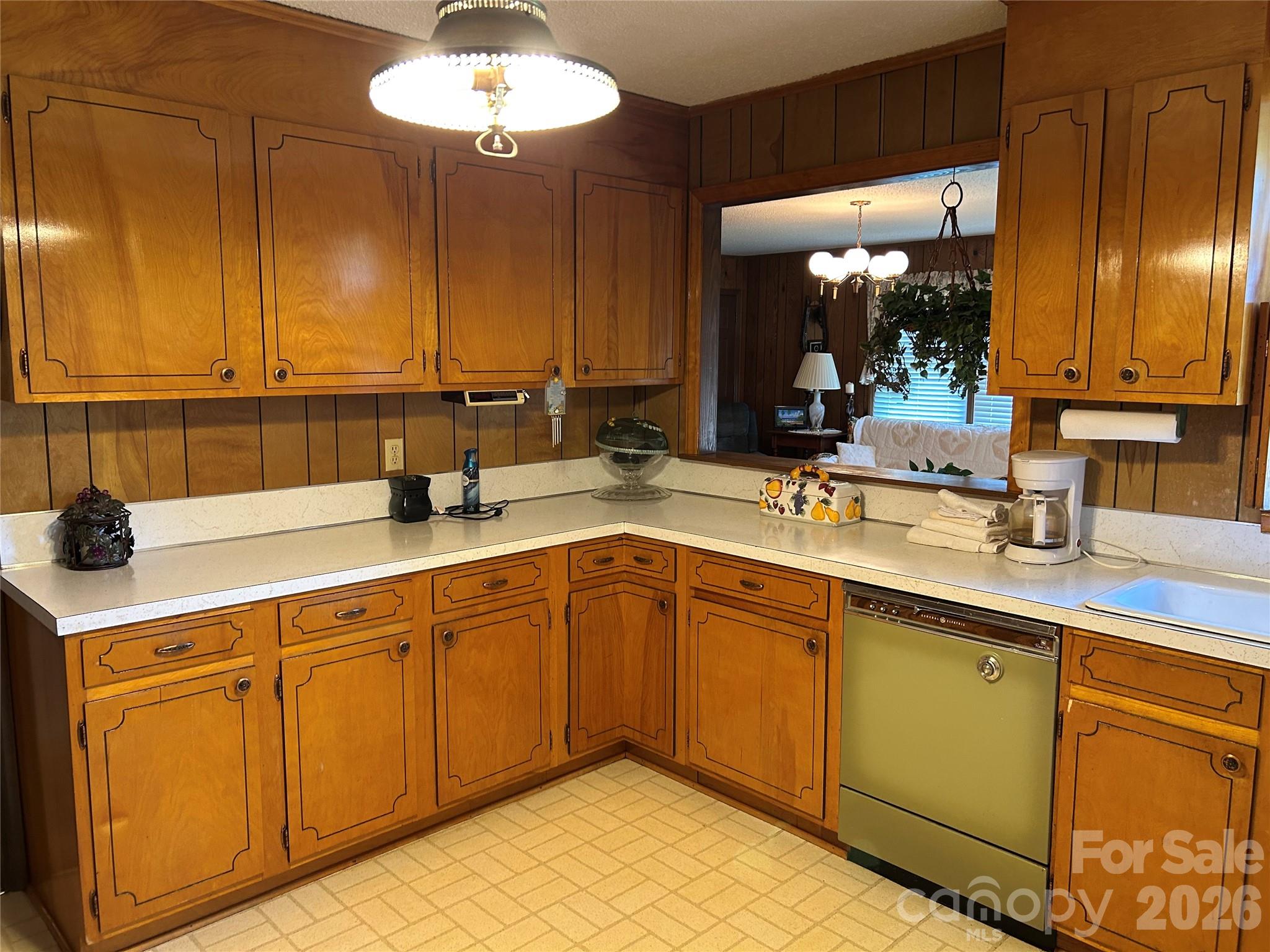 336 Bridges Road — Blacksburg