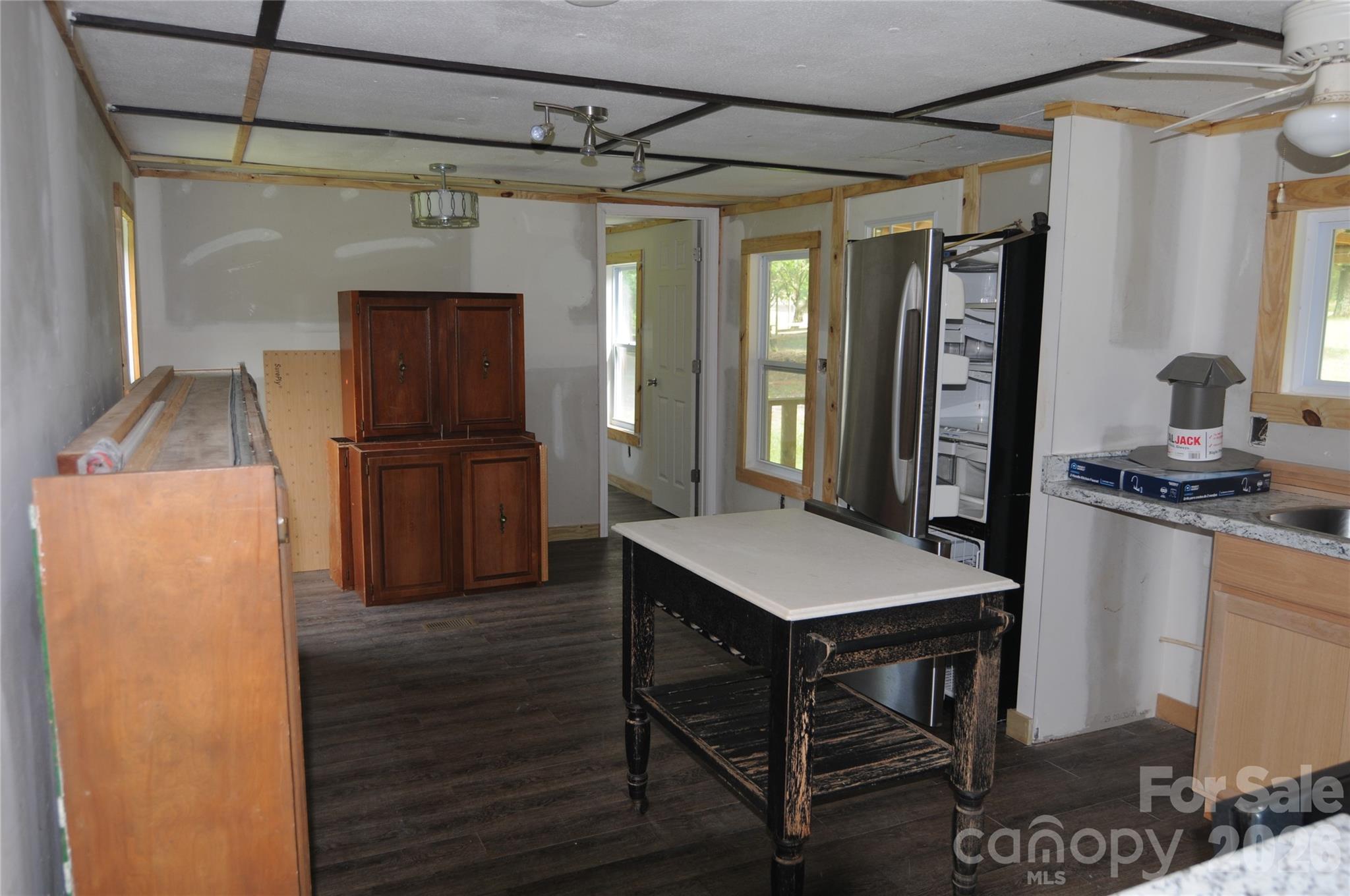 4227 KENT Street — Maiden