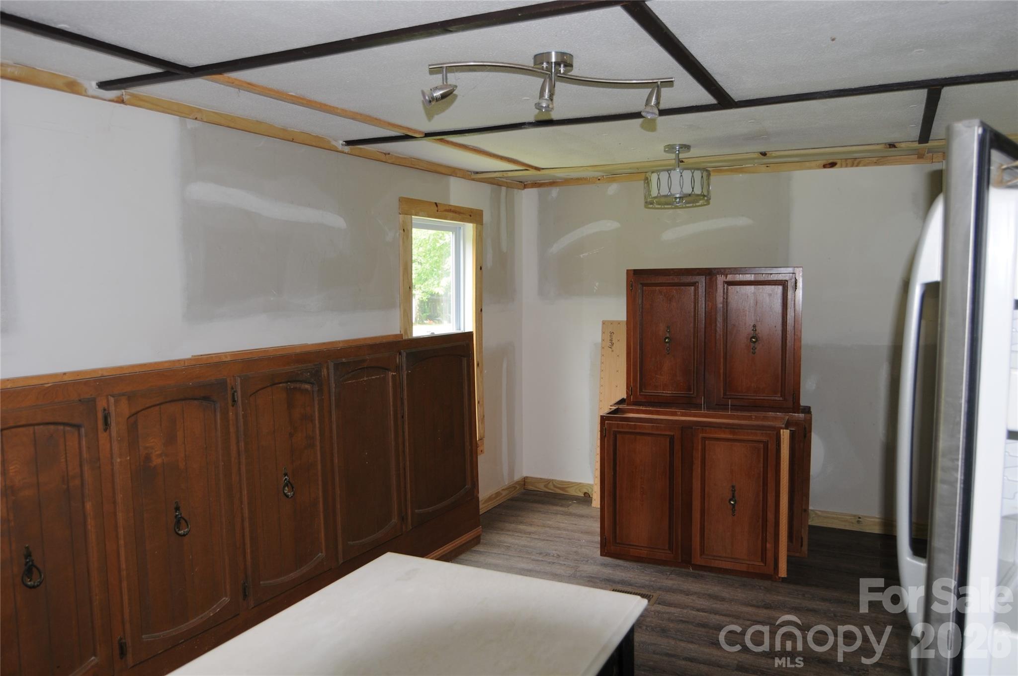 4227 KENT Street — Maiden