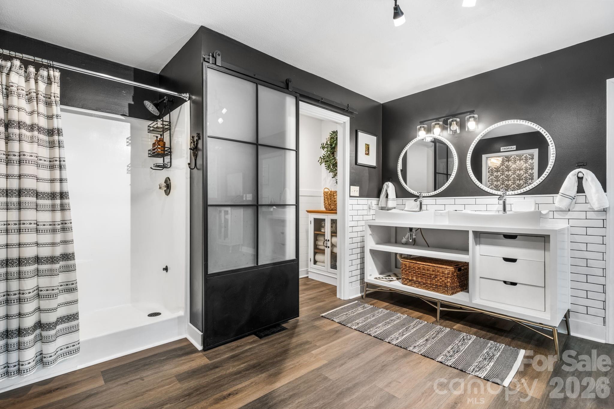 1314 Shirebourn Drive — Hickory