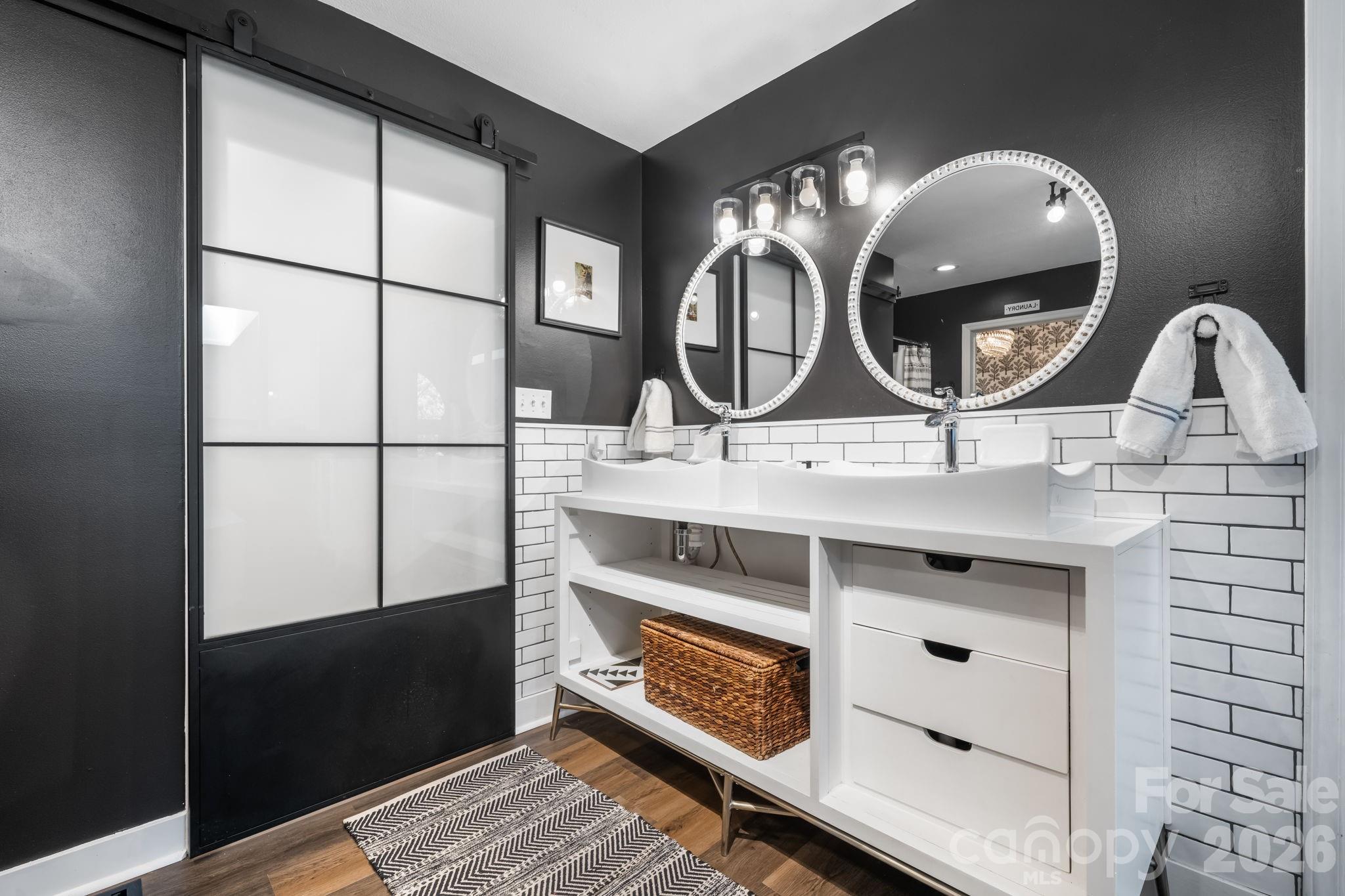 1314 Shirebourn Drive — Hickory