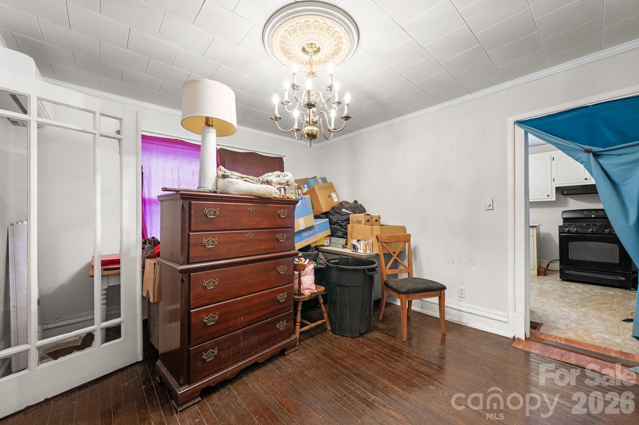 1311 N College Avenue — Newton