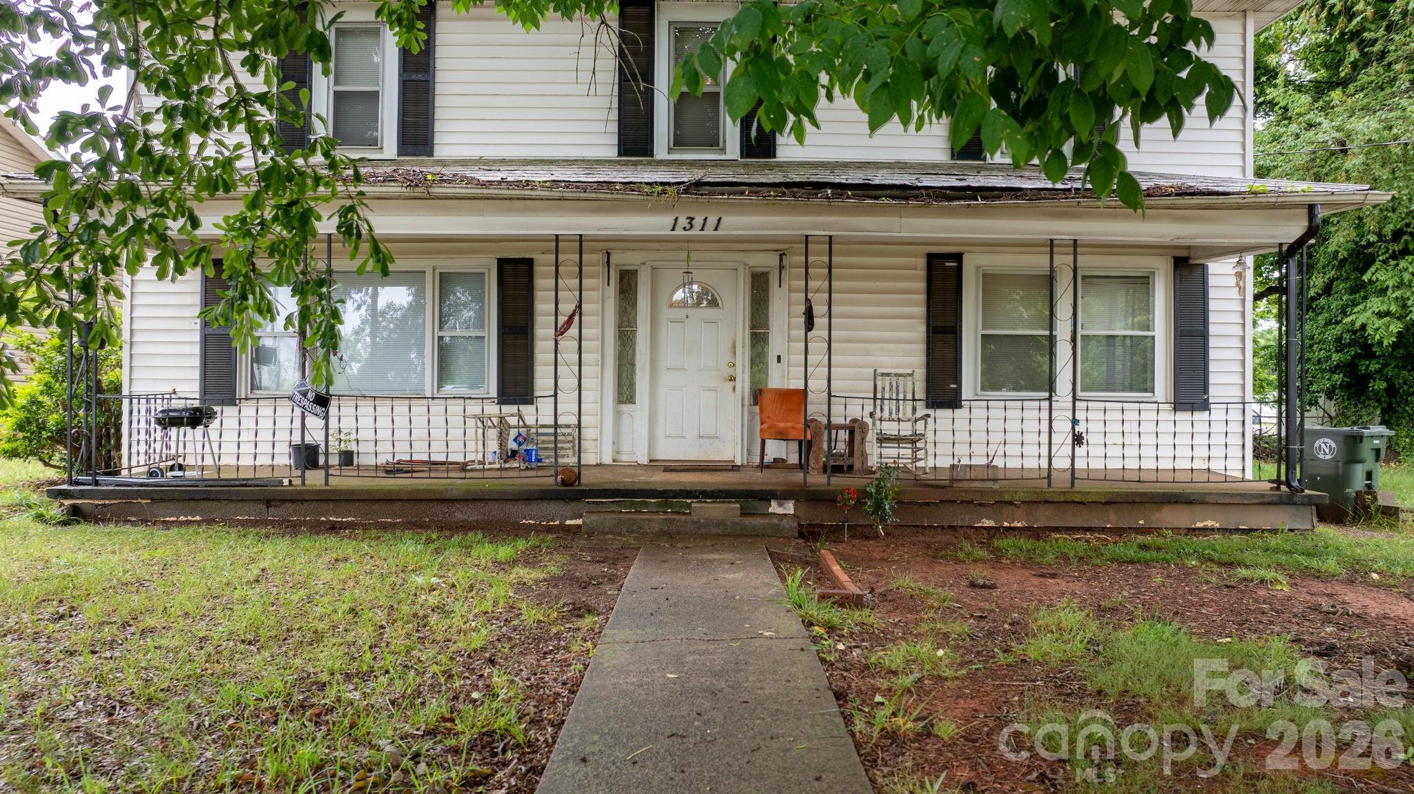 1311 N College Avenue — Newton