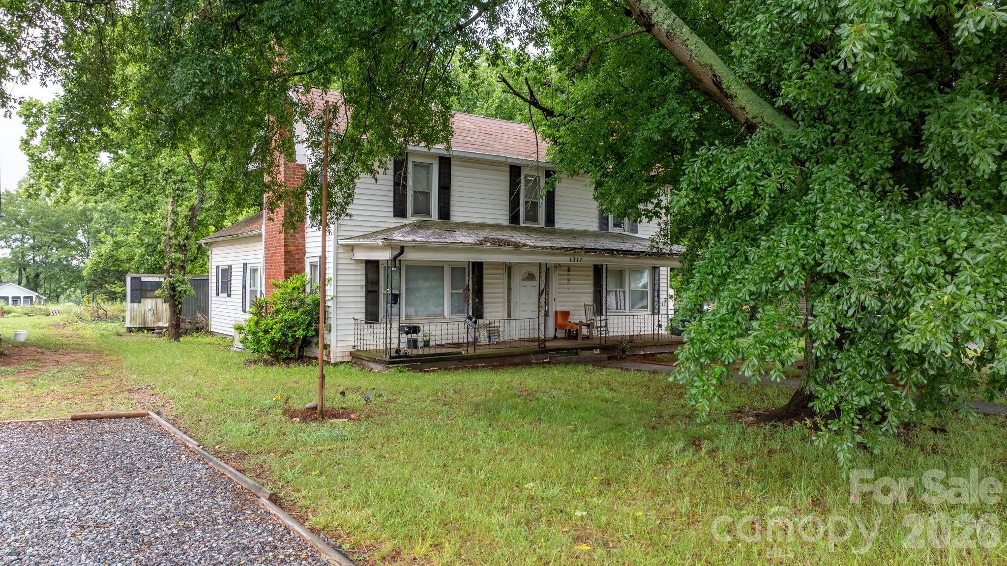 1311 N College Avenue — Newton