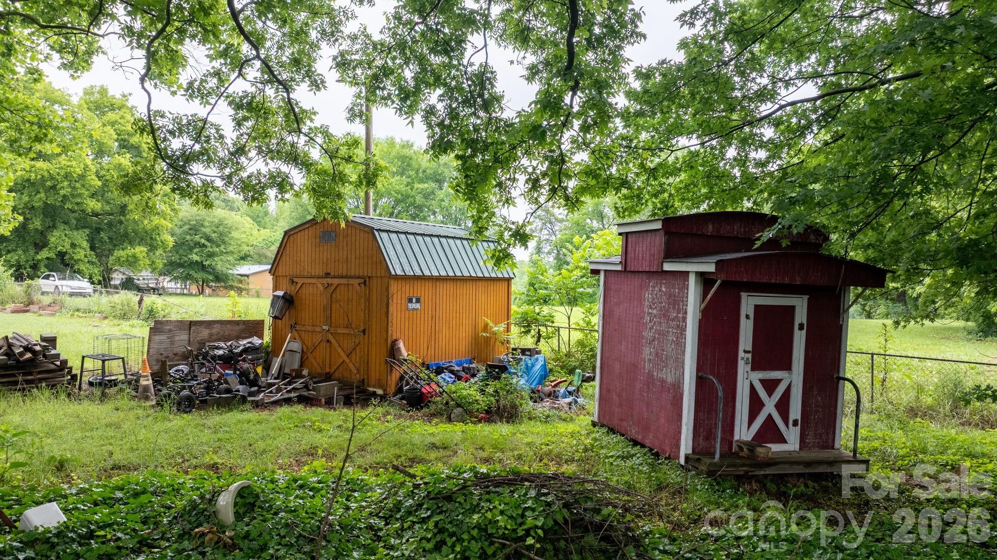 1311 N College Avenue — Newton