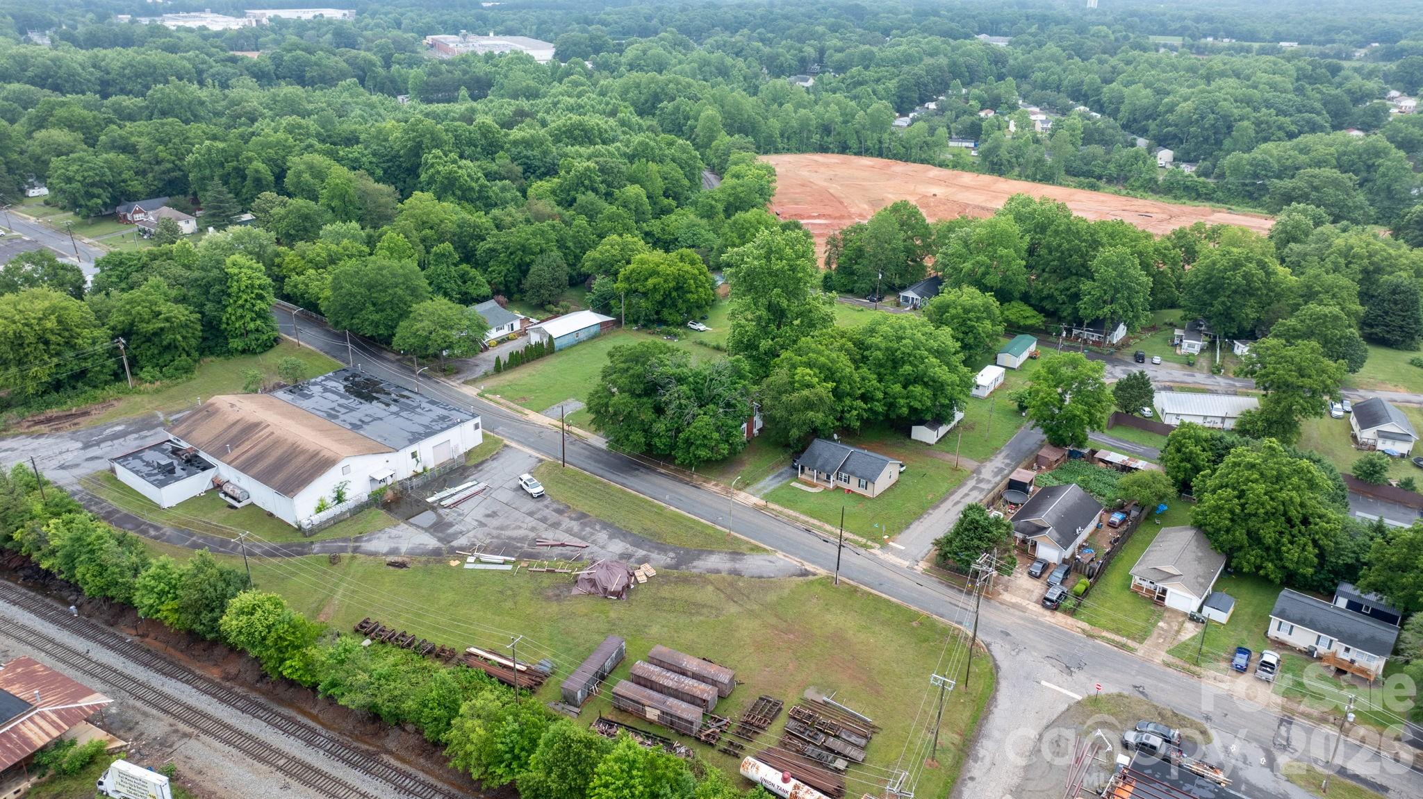 1311 N College Avenue — Newton