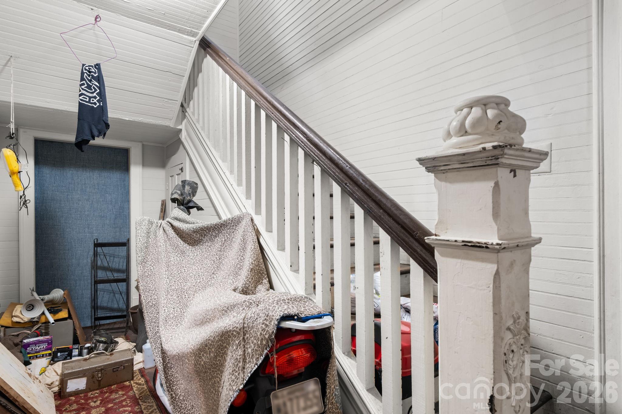 1311 N College Avenue — Newton