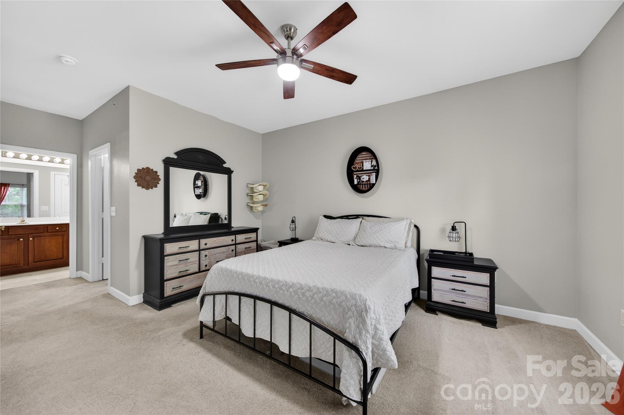 11921 Ridgeway Park Drive — Charlotte