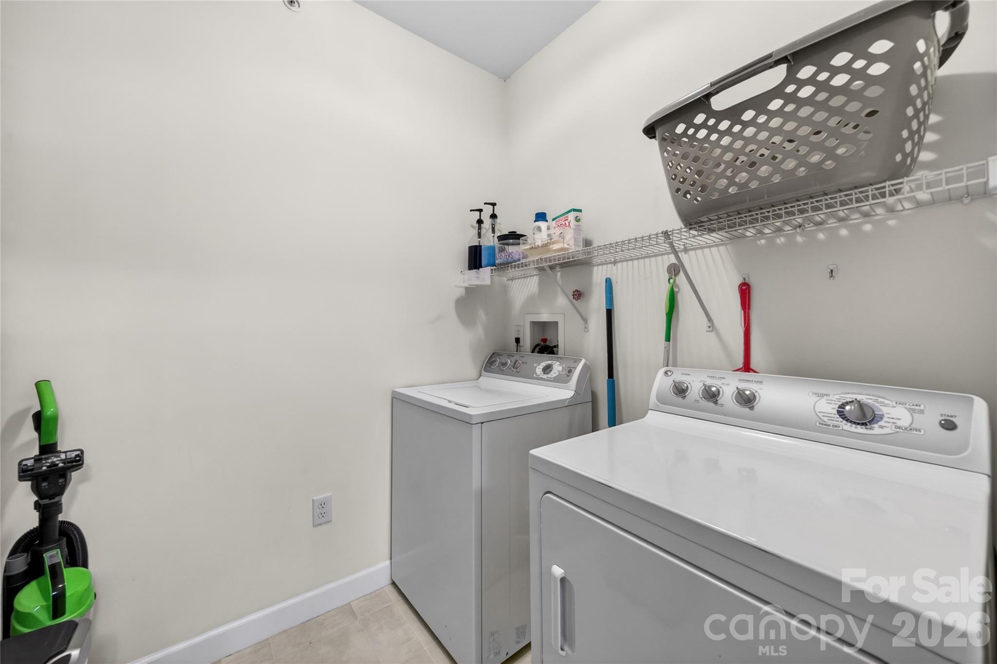 11921 Ridgeway Park Drive — Charlotte