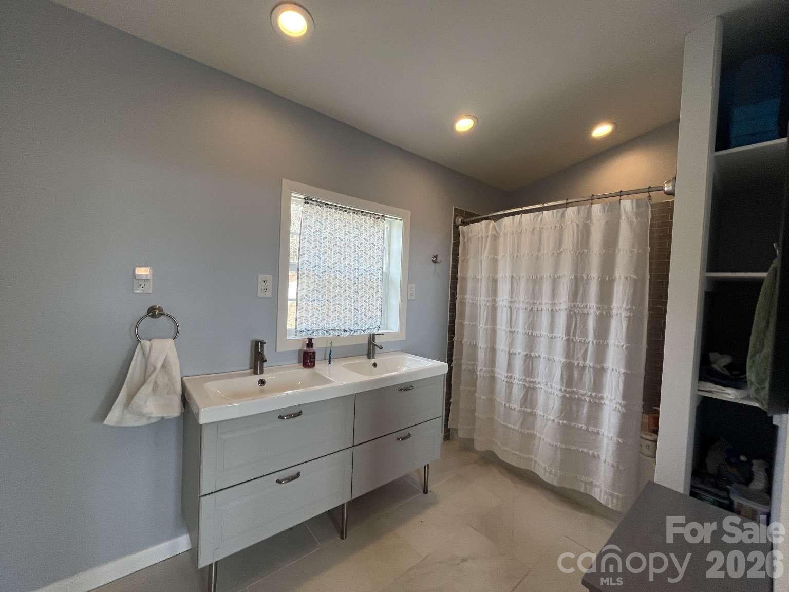 3445 Irish Hills Road — Morganton