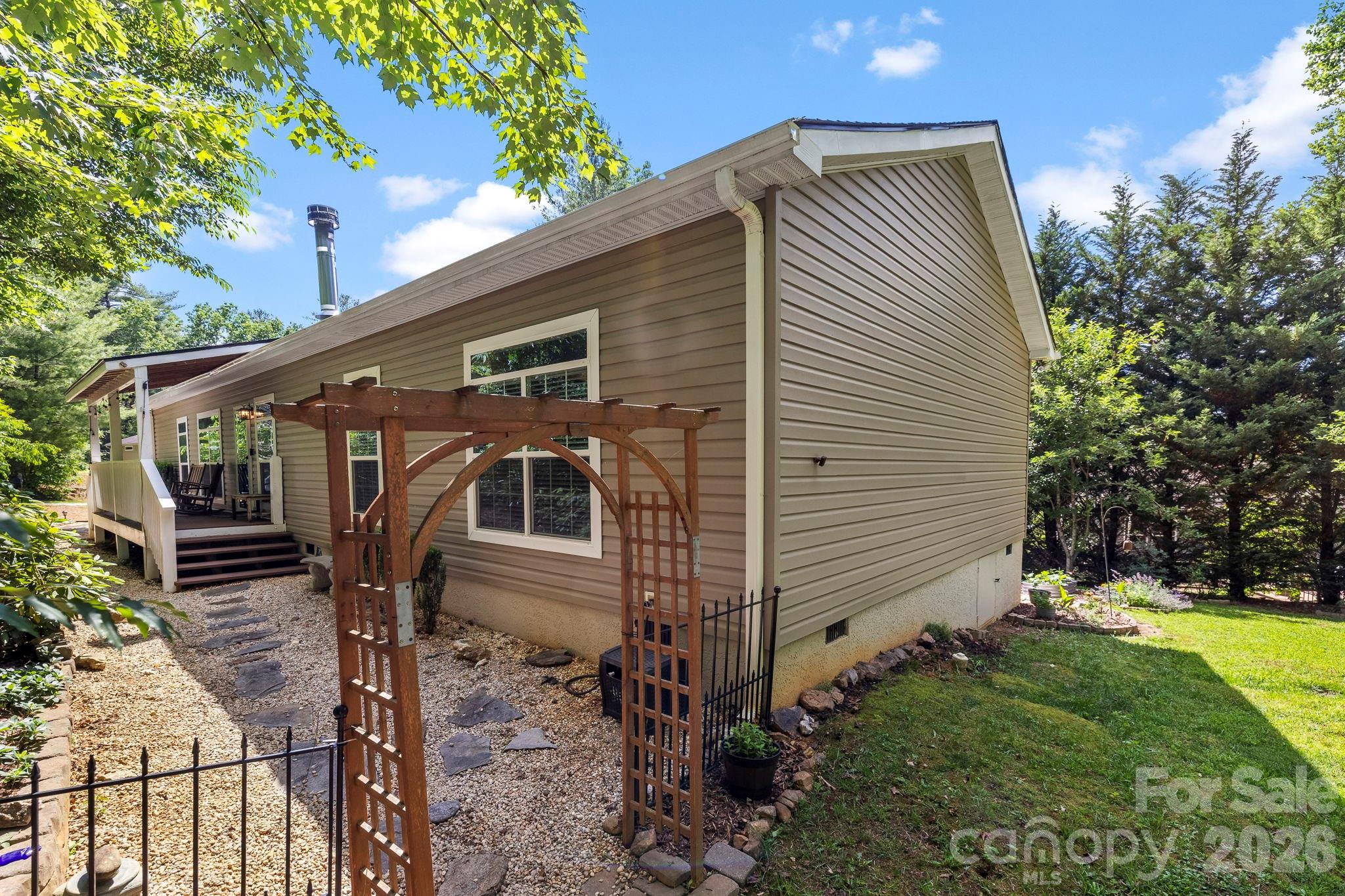 31 Enochs Way — Fletcher