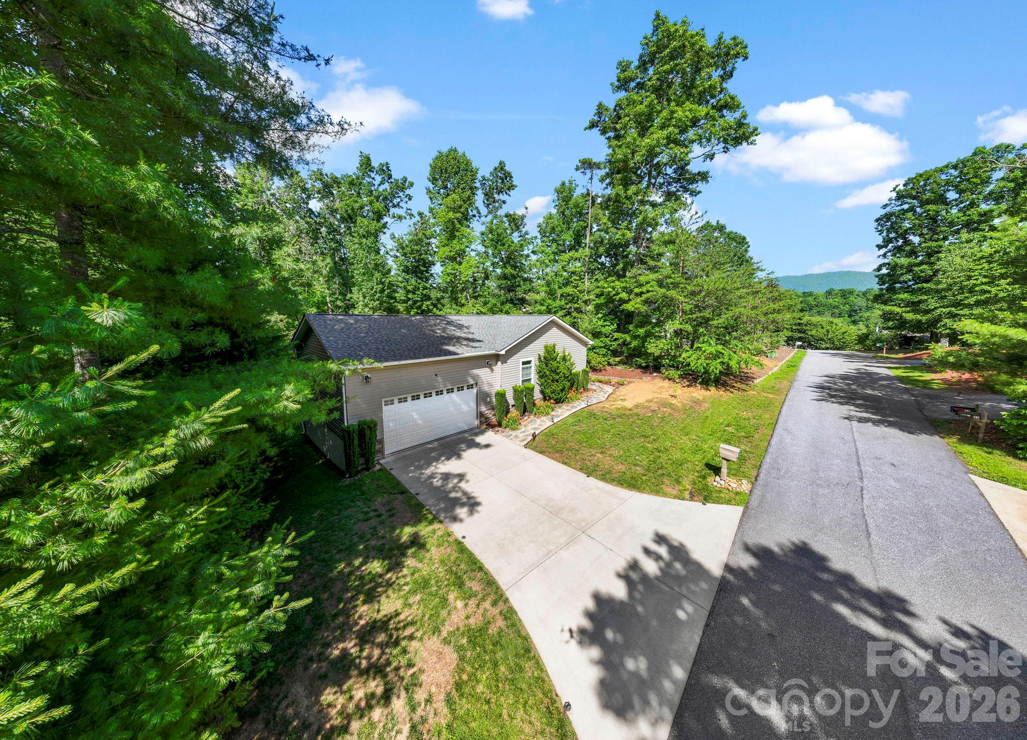 31 Enochs Way — Fletcher